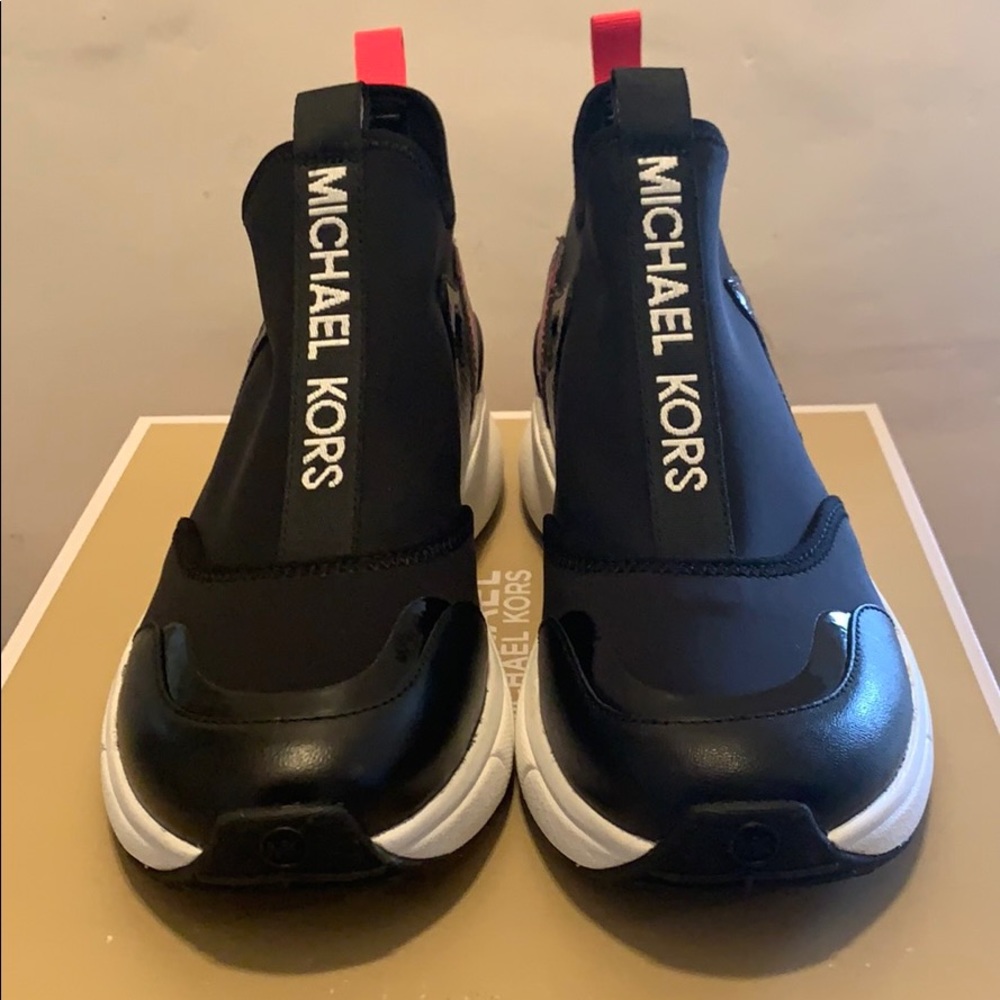 New! Michael Kors Willow Slip on sneakers